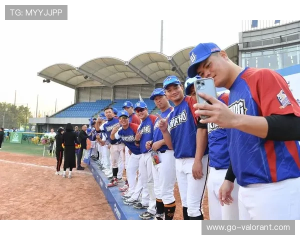 慢投垒球技术门槛低适配全民，成联结专业与业余赛事关键纽带