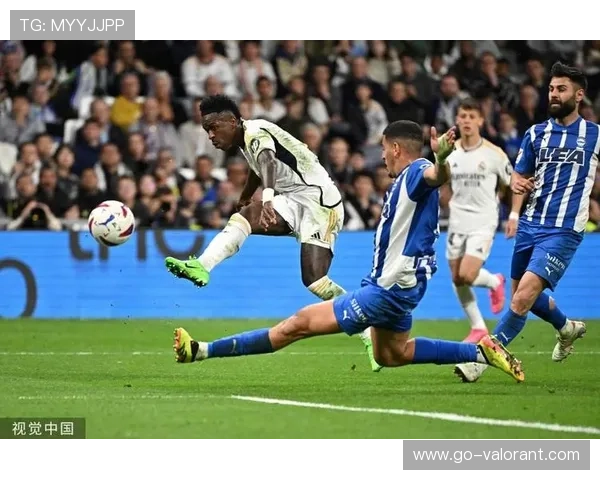 皇马客场1-0复仇本菲卡，维尼修斯制胜球助球队占晋级先机